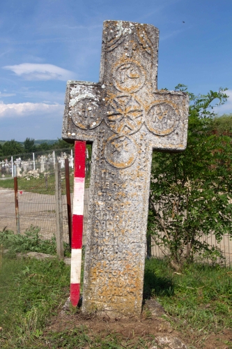 44 | CĂLUGĂRENI