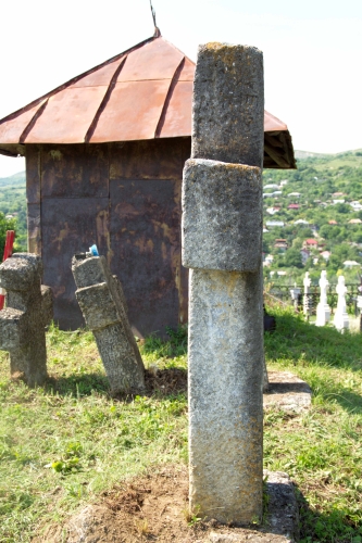 Cruce latină | Călugăreni