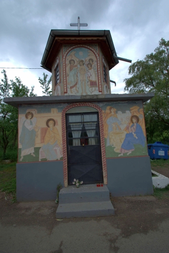 76 | STRĂOȘTI