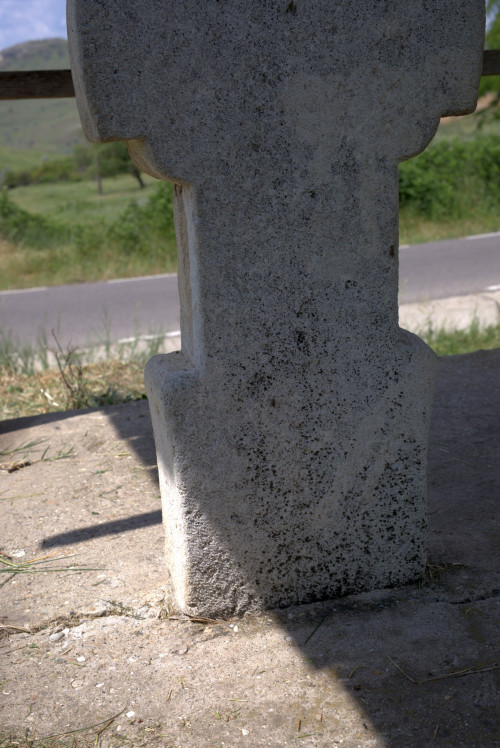 Cruce latină | Fințești