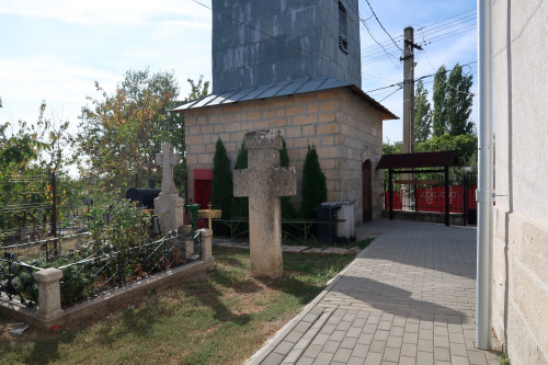 Cruce latină | Vispești
