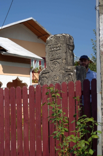 Cruce latină | Sângeru